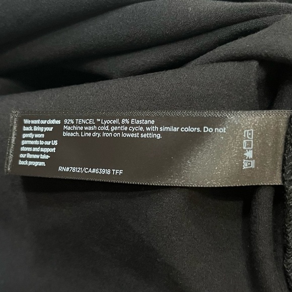 Eileen Fisher Stretch Jersey Knit Jewel Neck Tank Black Size Small NWT $98 - Picture 9 of 9